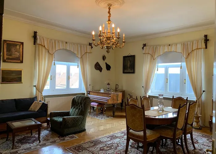 The Marchburg Апартаменты Марибор